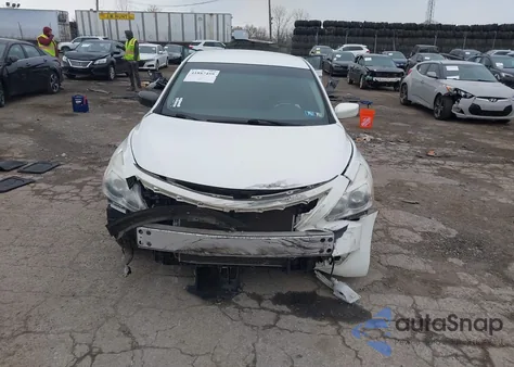 2015 Nissan Altima z USA, uszkodzony, nr VIN 1N4AL3AP5FC253241